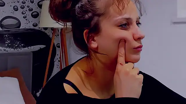 AlmaFancy Chat XXX live