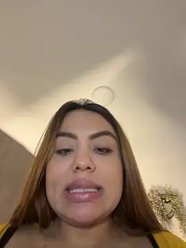 Chatroom XXX en direct de valeria2019hot