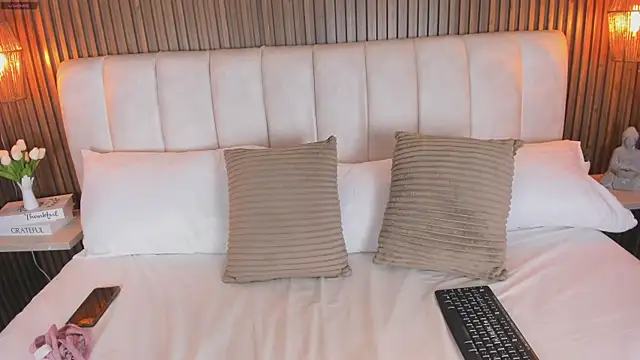 LisaLain: απευθείας συνομιλία ΧΧΧ