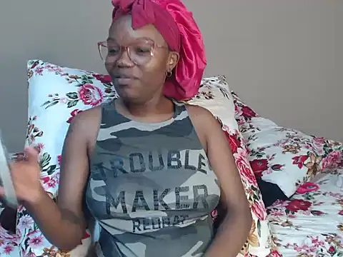 Chat XXX en directo de YummyMelanin117