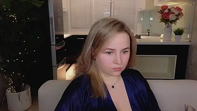 Mira_Mermayd's Live XXX Chat