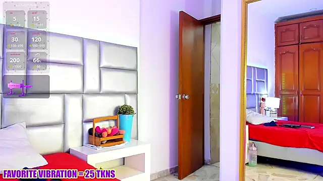 LovelyNickii 即時 XXX 聊天