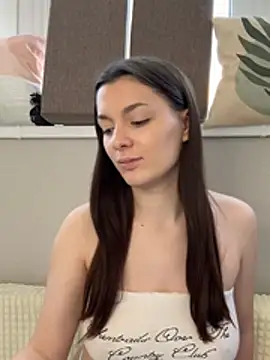 HotCherry18's Webcam Show