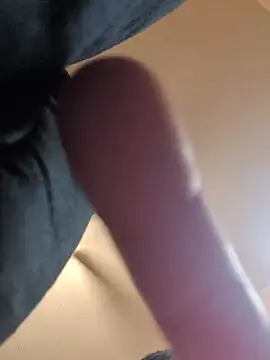 Cnutt310 Live XXX-Chat