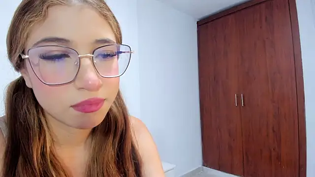 Angelina_fiory Chat XXX live