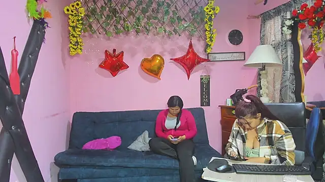 Sembang XXX Secara Langsung lesbiancuple