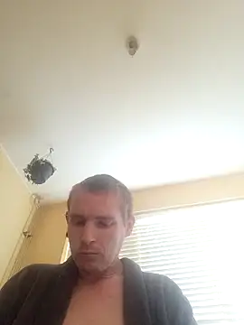 piercingpik's Live XXX Chat