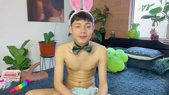 Andy_Belier23 Show in webcam