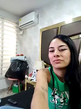 NicoleEspositoのライブXXXチャット