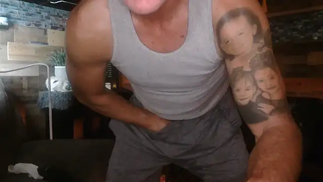 MISTERANDDEMI Live XXX-Chat