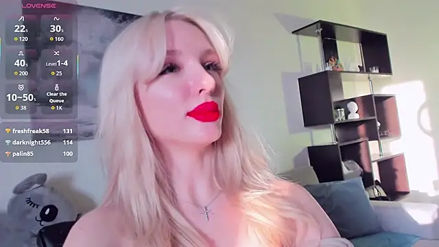 AleksaBlonde's Live XXX Chat