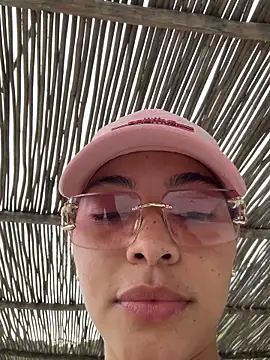 AkiraY10 Chat XXX live