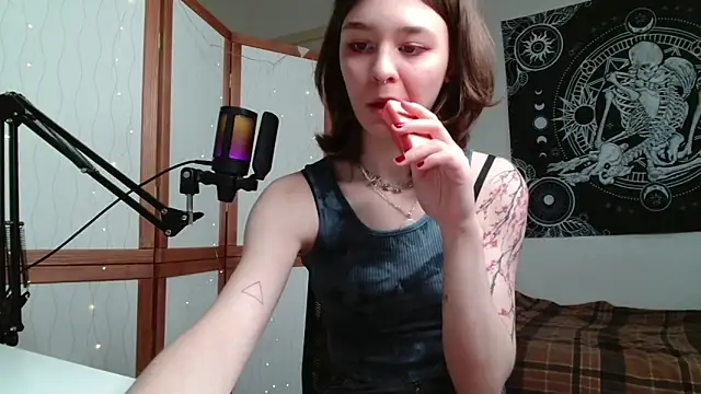 Mysterious_Toy লাইভ XXX চ্যাট