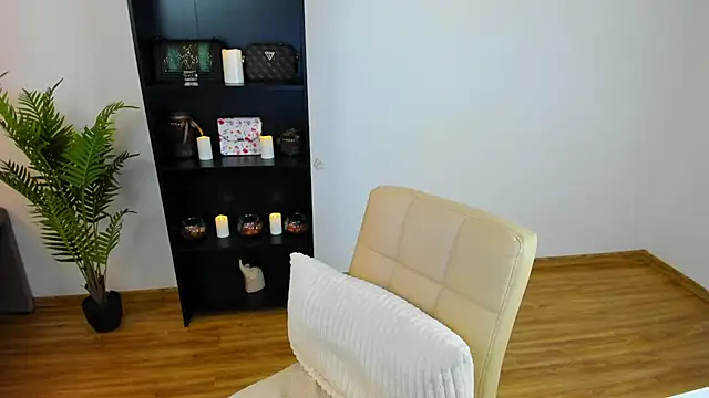 khloe_starrr Live XXX Chat