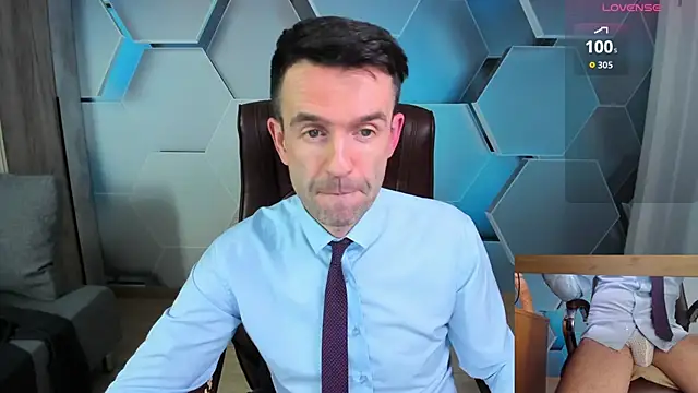 SteveTiger Show in webcam