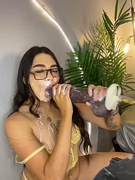 Chat XXX en directo de Juli_Casanova