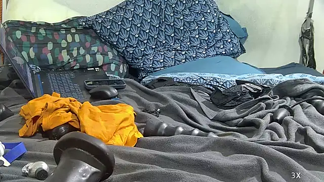 adepravertotal Chat XXX in diretta