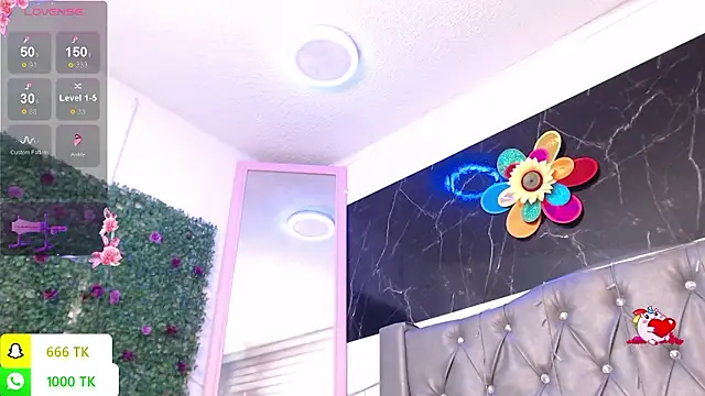 LAILAGUMMY's Live XXX Chat