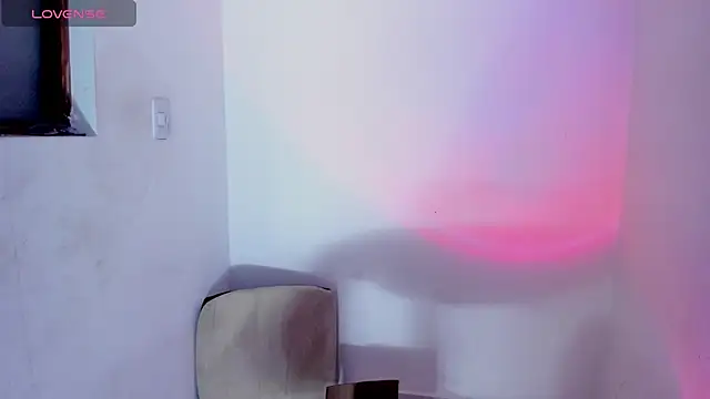 Viioleett_cum: онлайн-секс-чат