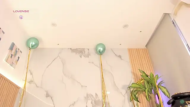 Fyre_divine Adlı Modelin Canlı XXX Sohbeti