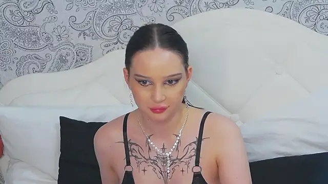 TessaMils Chat XXX in diretta