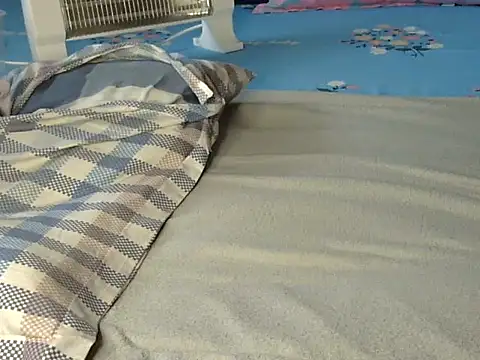 Playroom_queen Adlı Modelin Canlı XXX Sohbeti