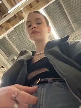 Czat XXX na żywo – Street_young