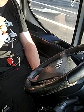 Dini50d's Live XXX Chat