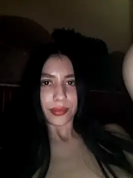 SelinLi Adlı Modelin Canlı XXX Sohbeti