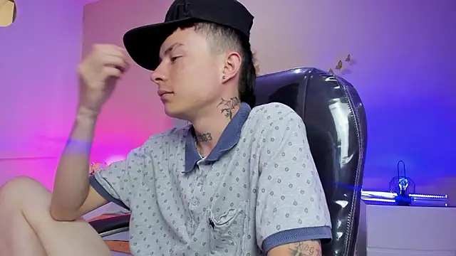 Nascary_Fox's Live XXX Chat