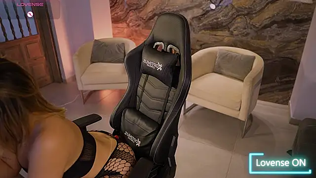 KylaMorrison live XXX chat