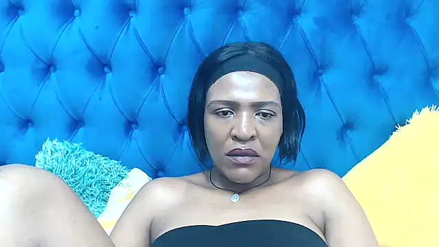 Chat +18 de SpicyQueenxxxx ao vivo