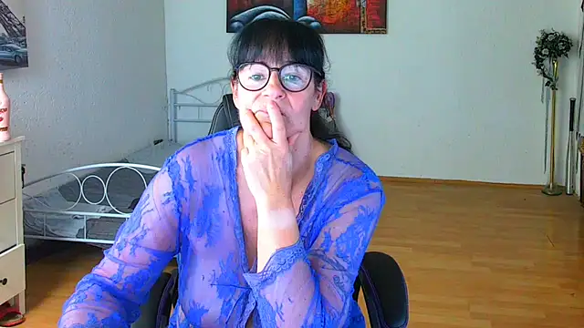 Sylly Obrolan Langsung XXX