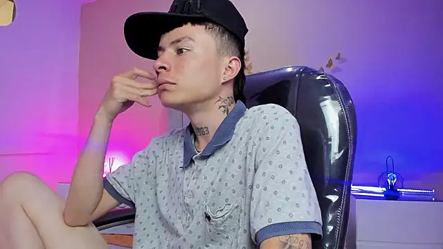 Nascary_FoxのライブXXXチャット