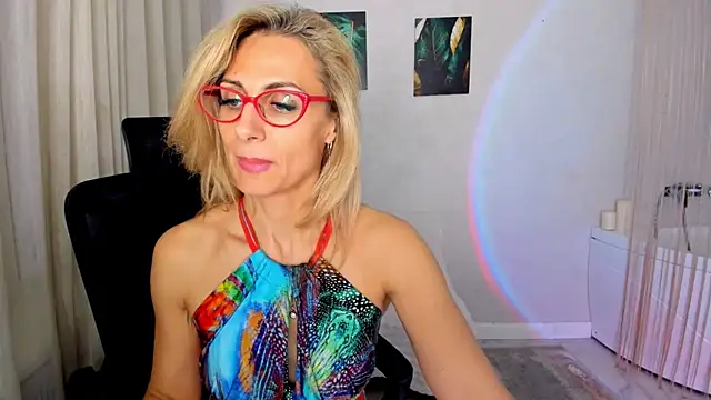 دردشة MuseOfStage الجنسية المباشرة