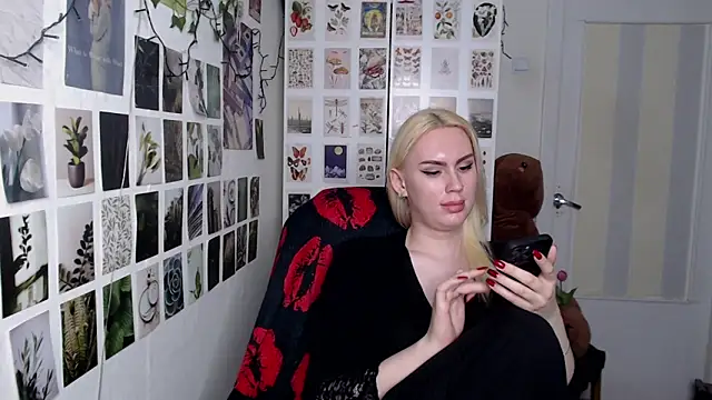 CapriScorpion's Live XXX Chat