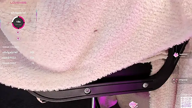 lilly_Cherry_ 即時 XXX 聊天