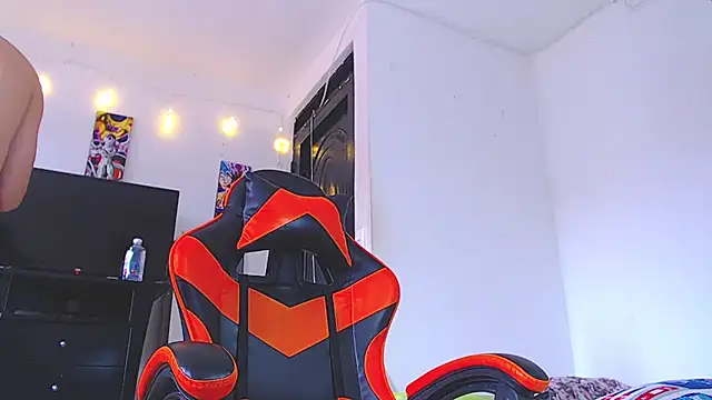 ADAM_HOT webcam show