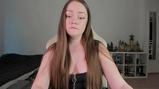 WalkingGirl Chat XXX live