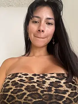 VALEN_LATIN élő XXX-chatje