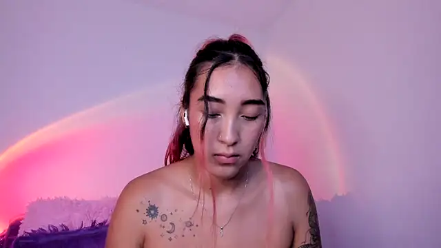 HeidyRousse Live XXX-chat