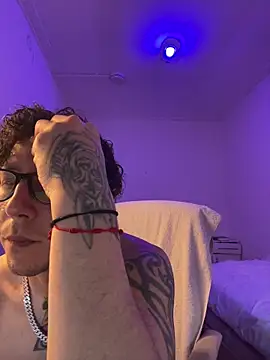 TitanNoir Live XXX Chat