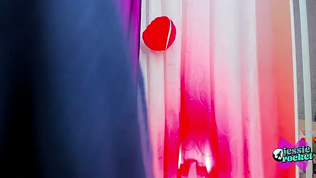 Онлайн чат XXX jessierocketx