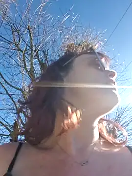 MissLilooo élő XXX-chatje