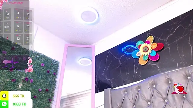 LAILAGUMMYのライブXXXチャット