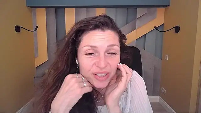 EllaLong Chat XXX live