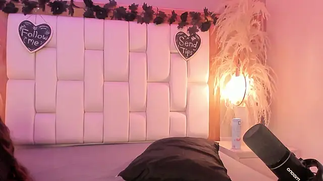 Czat XXX na żywo – Daphne_And_Roger