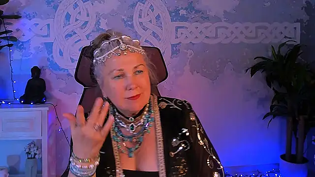 LilaMaharani: онлайн-секс-чат