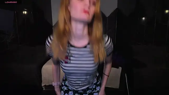 SaraSubtlety: онлайн-секс-чат