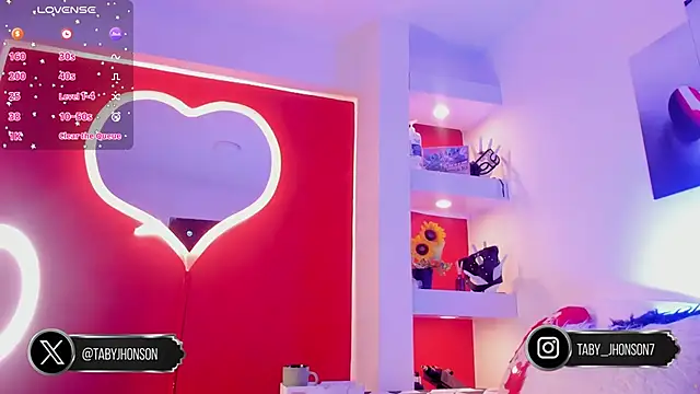 TabyJhonson: онлайн-секс-чат